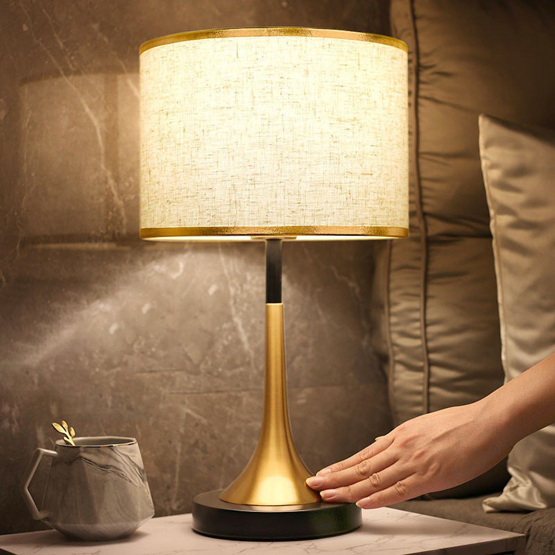 Retro Table Lamp – Metal & Fabric Shade, E26 Socket, 45 cm High