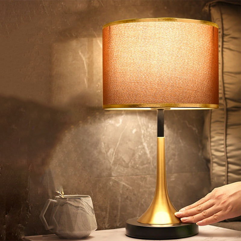 Retro Table Lamp – Metal & Fabric Shade, E26 Socket, 45 cm High