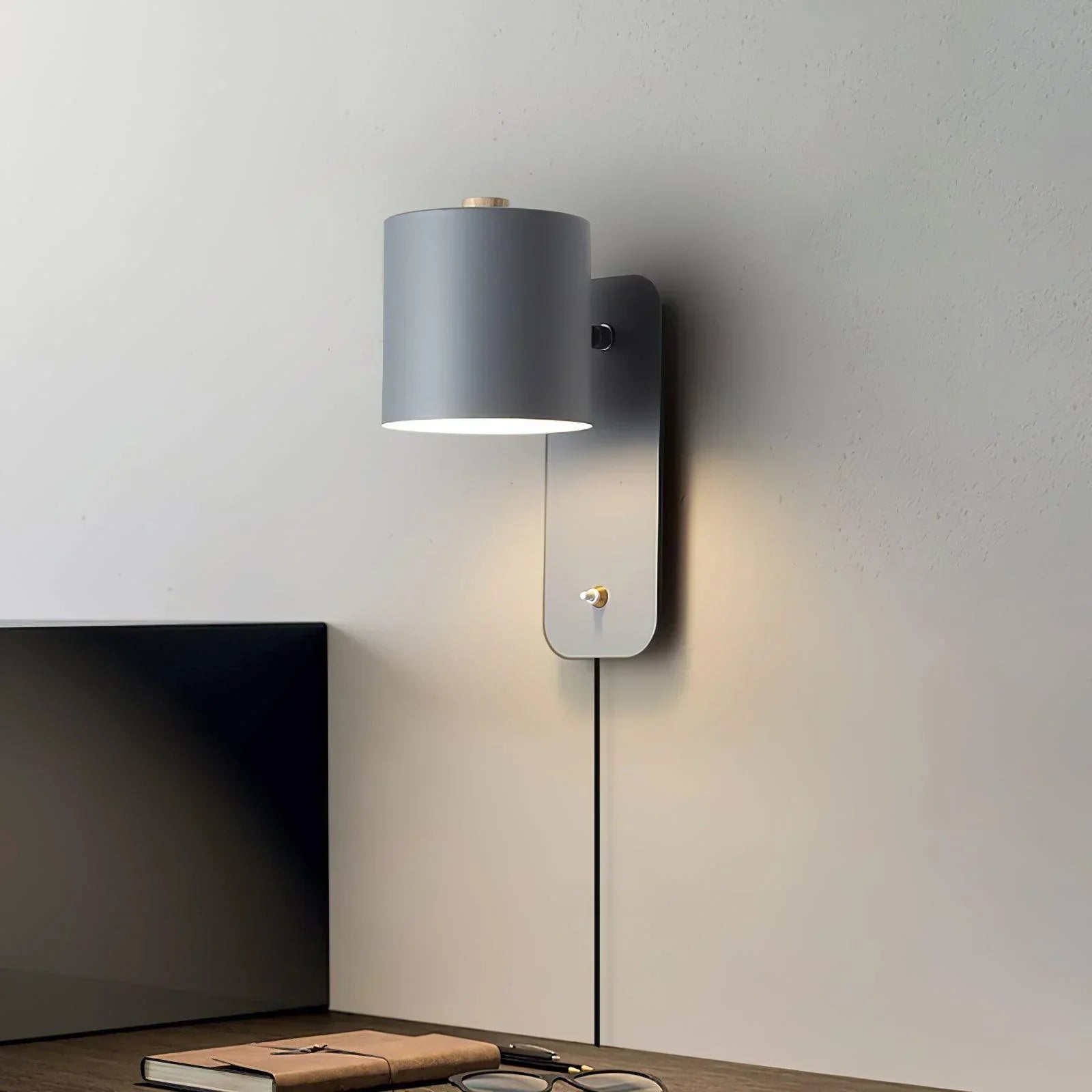 Minimalist Wall Lamp with Plug for Flexible Lighting