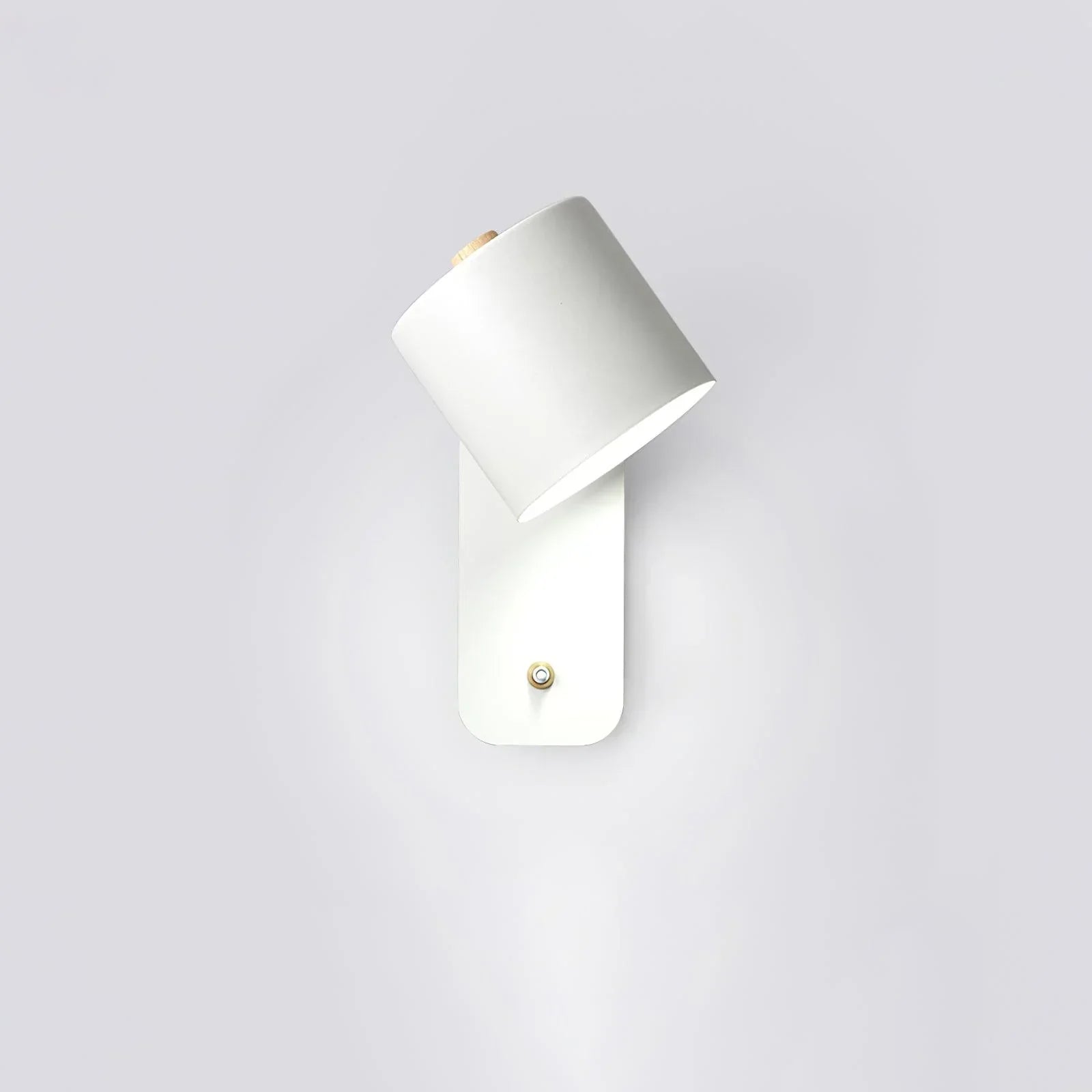 Minimalist Wall Lamp with Plug for Flexible Lighting